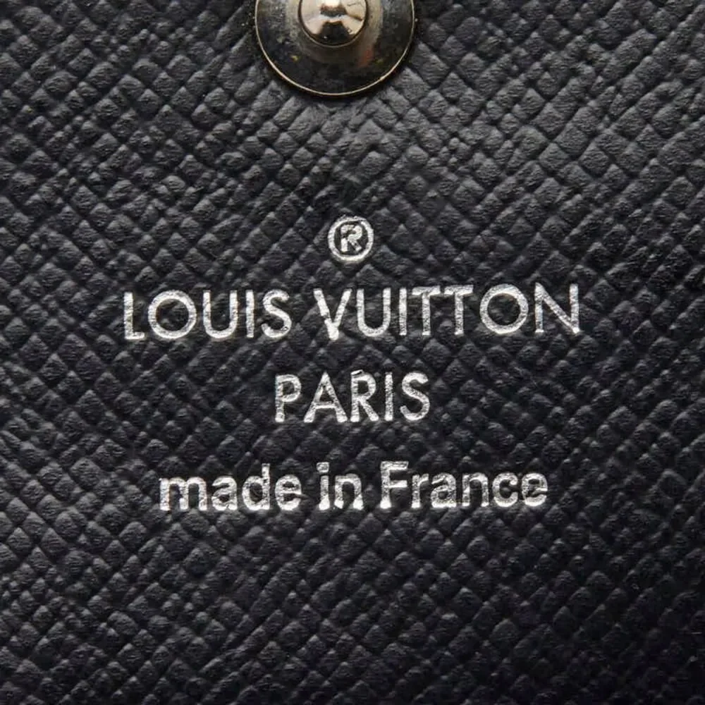 Louis Vuitton delivery duty